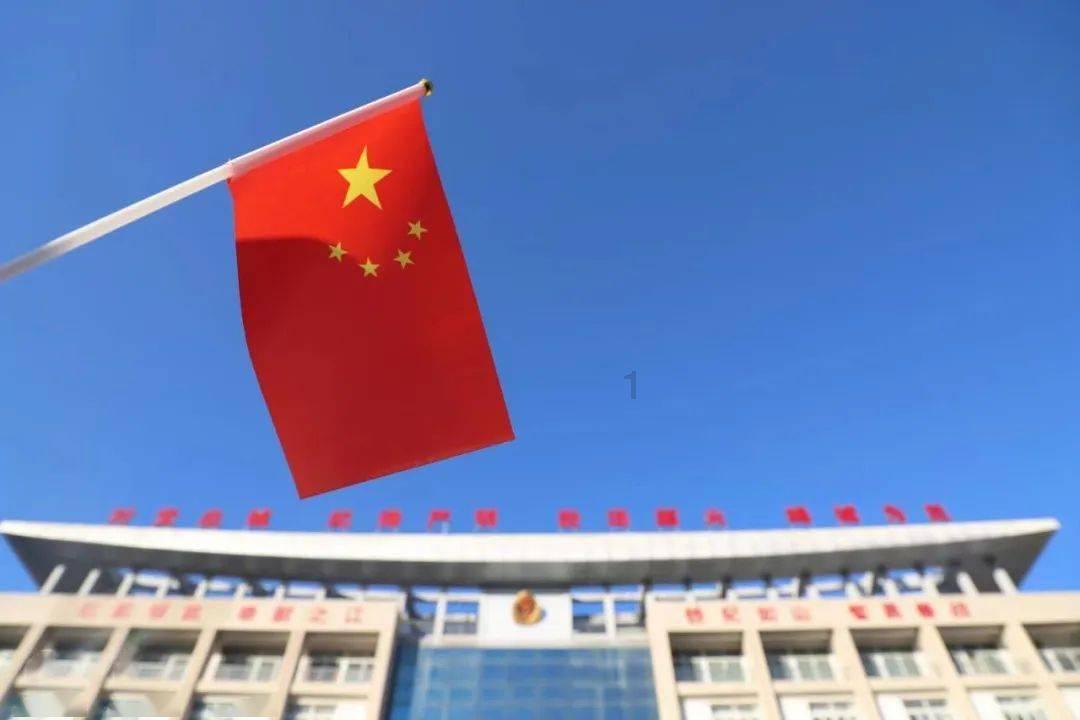 逃出安逸小乡村